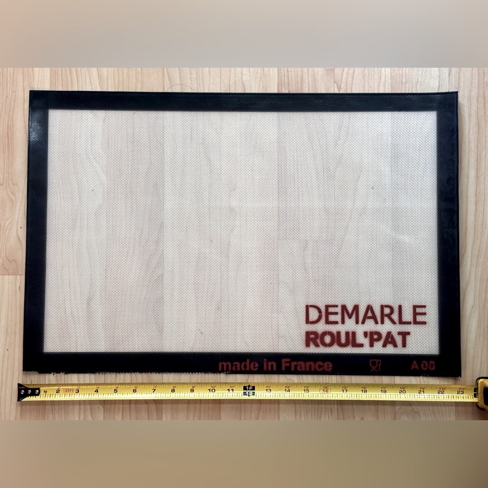 De’Marle Roul’pat silicone baking mat, 23” x 15”